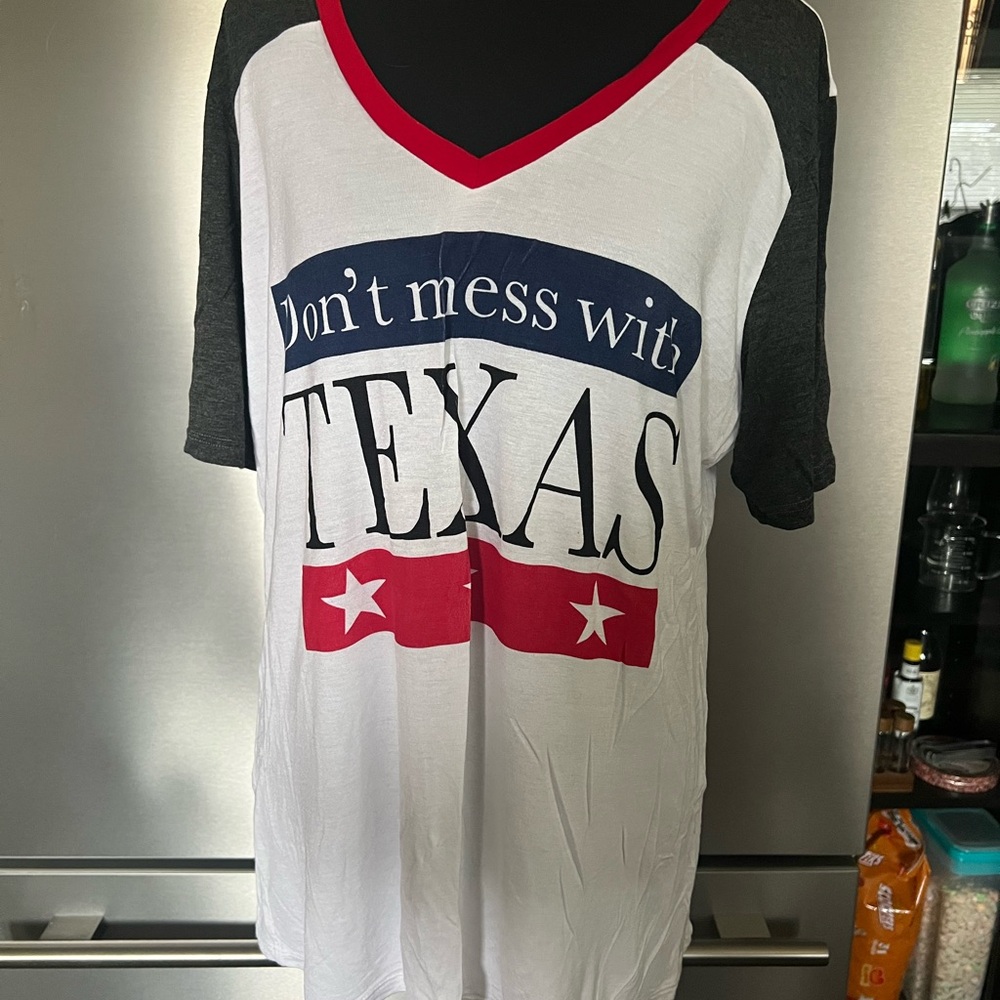Don't Mess with Texas Graphic Tee